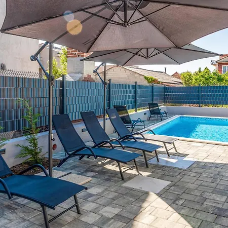 Stunning Apartment In Zadar With Wifi * Zadar
