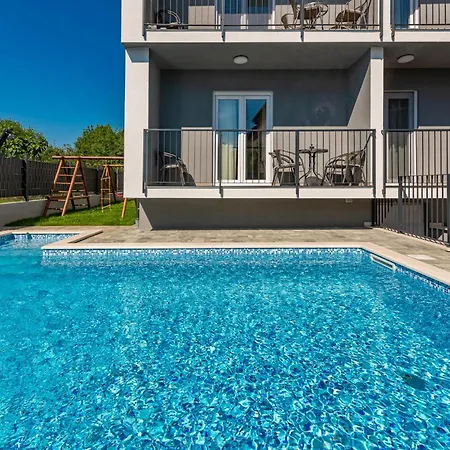 Apartment Stunning Apartment In Zadar With Wifi